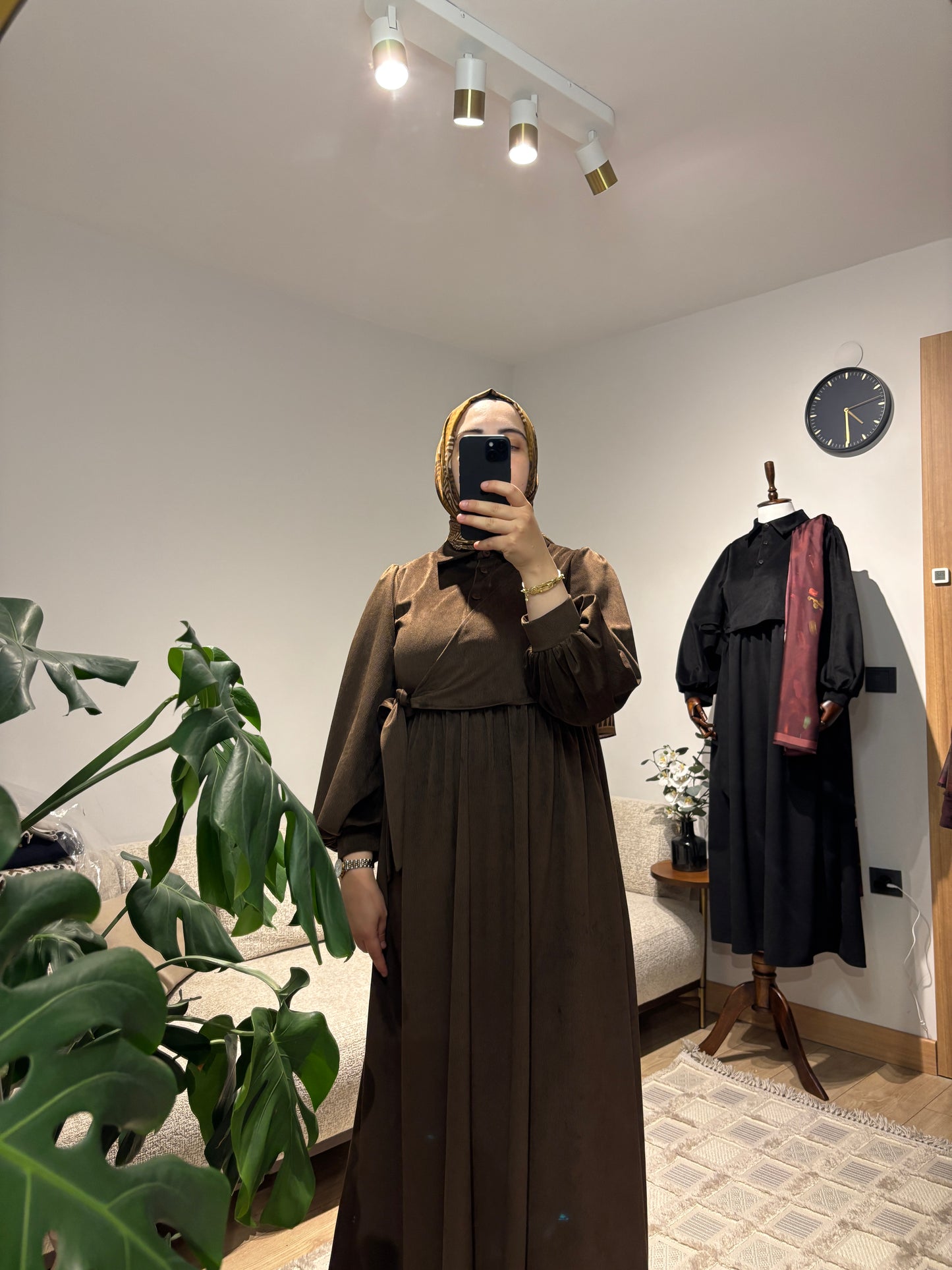 Fitilli Kadife Elbise