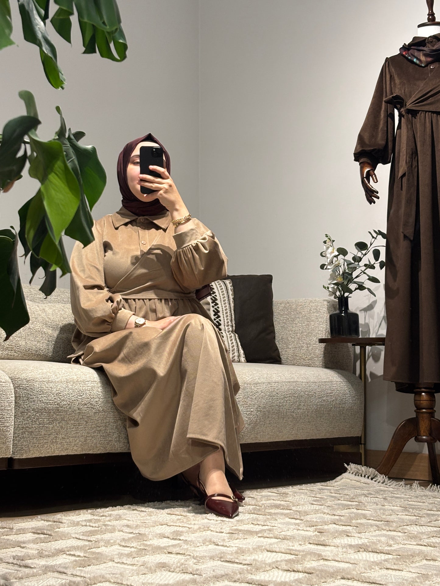 Şima Krem Kadife Elbise