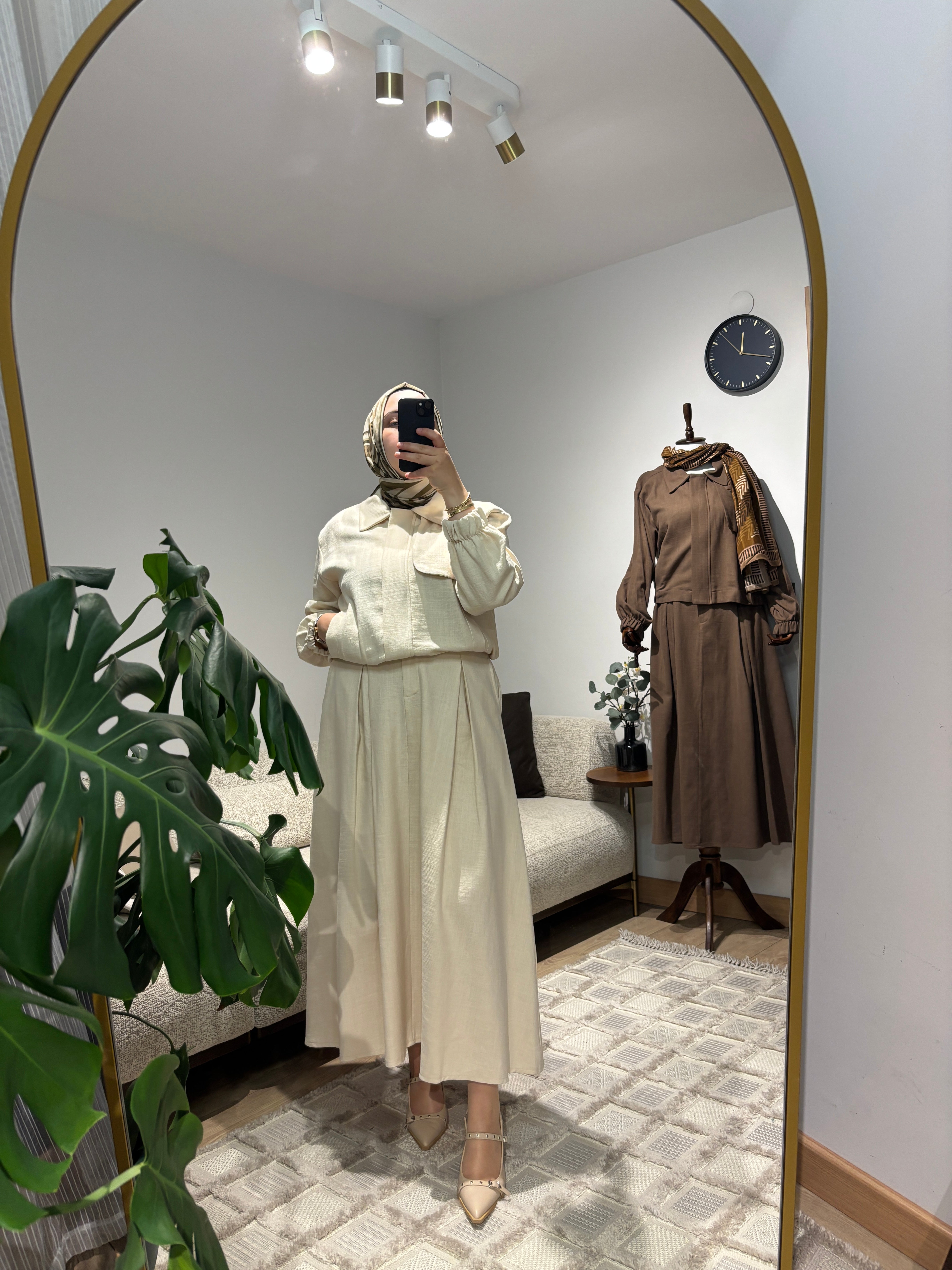 Selected Variant Image